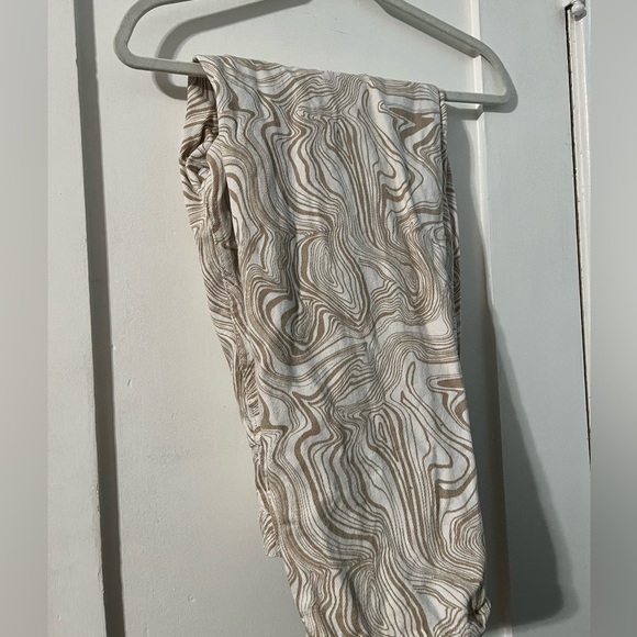 Swirl Mom Jeans - Picture 5 of 6